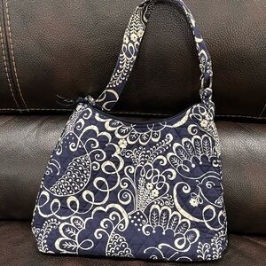 Navy and cream twirly bird Vera Bradley cloth tote.